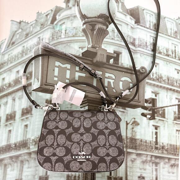 Coach CX576 Lysa Top Handle Bag In Signature Canvas - Picture 5 of 7